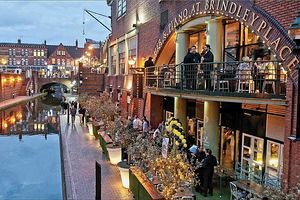 37 Melrose Apartments- click for photo gallery